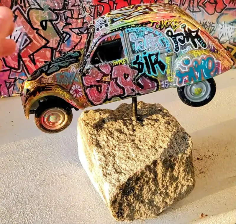 Image principale de 2CV PARISIENNE — ICÔNE DE LA Street